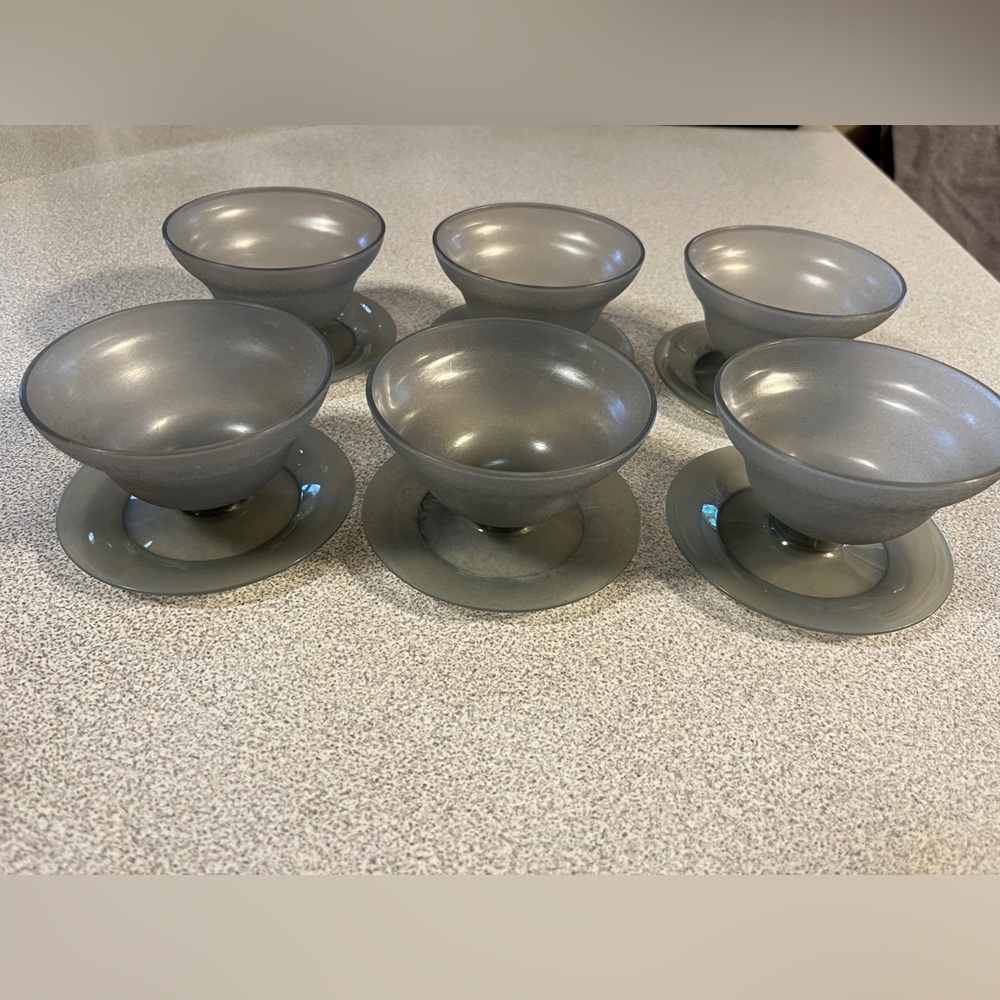 (2/$40) Vintage Set of 6 Tupperware Gray Sundae Bowls